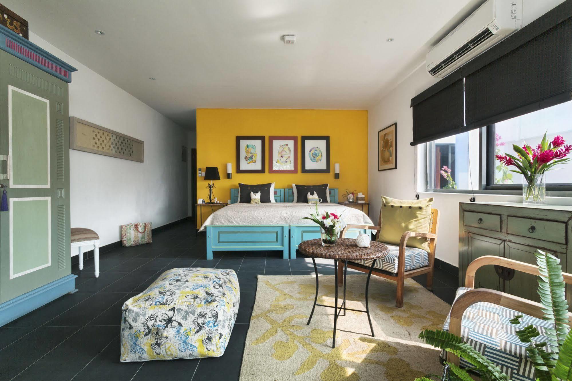 אונה ואטונה Owl And The Pussycat Hotel & Restaurant מראה חיצוני תמונה